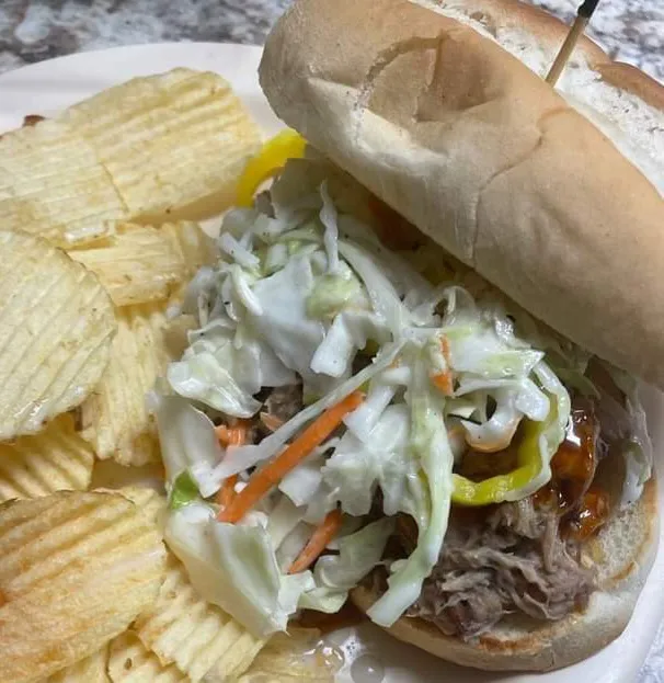 Pulled Pork Sandwich w Coleslaw